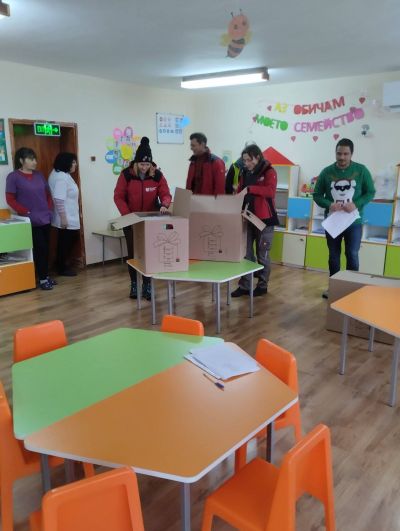 Коледен конвой 2024 - ДГ Незабравка - Мизия