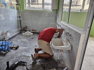 Ремонтни дейности в база Пчелица - ДГ Незабравка - Мизия