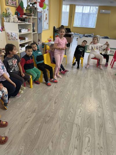 Проект "Приятели сме ние", клуб "Вълшебният свят на приказките", основна сграда - ДГ Незабравка - Мизия