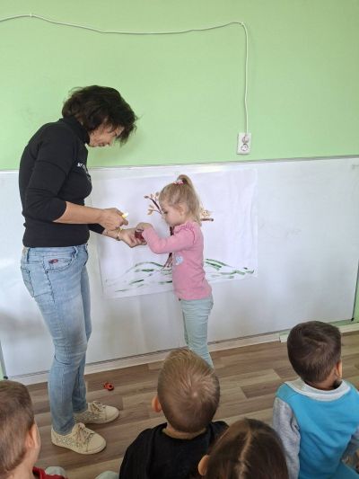 Проект "Приятели сме ние", клуб "Изследователи", основна сграда - ДГ Незабравка - Мизия
