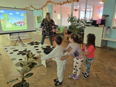  Занимание на тема: „Дядо и ряпа“ - ДГ Незабравка - Мизия