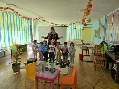 Занимание на тема: „Лисица и Щъркел“. - ДГ Незабравка - Мизия