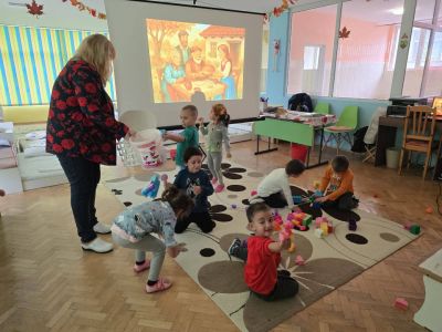 Приказката: „Мързеливата невеста“ - ДГ Незабравка - Мизия