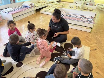 Тема „Есенни съкровища – кестени и жълъдчета“ - ДГ Незабравка - Мизия