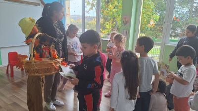 Тема: "Плодовете и зеленчуците полезни храни - "Кошничката на Здравко" - ДГ Незабравка - Мизия