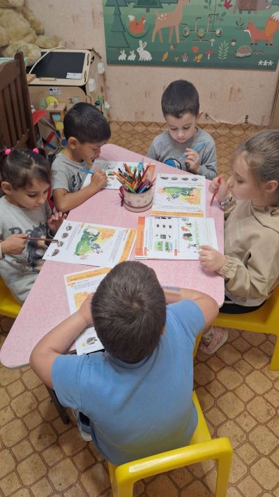 Тема: "През есента. Надбягване." - ДГ Незабравка - Мизия