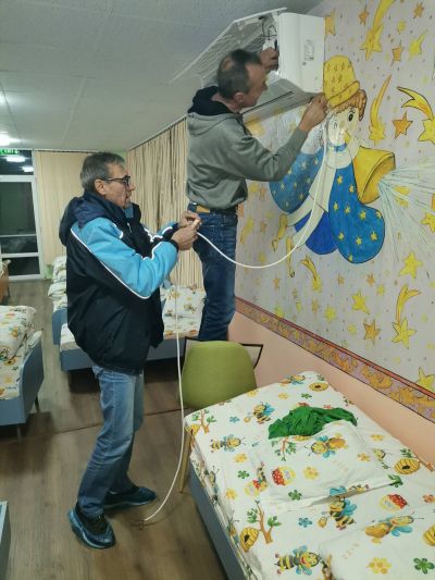 Ремонтни дейности в база "Пчелица", село Софрониев - ДГ Незабравка - Мизия