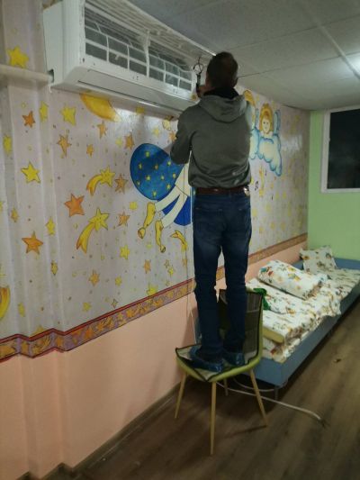 Ремонтни дейности в база "Пчелица", село Софрониев - ДГ Незабравка - Мизия