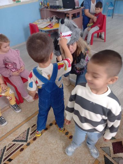 Тема: "Споделям играчките си" - ДГ Незабравка - Мизия