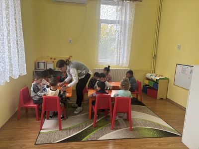 Тема: „Как се чувствам – магията на настроението с цветове“ - ДГ Незабравка - Мизия