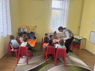 Тема: „Как се чувствам – магията на настроението с цветове“ - ДГ Незабравка - Мизия