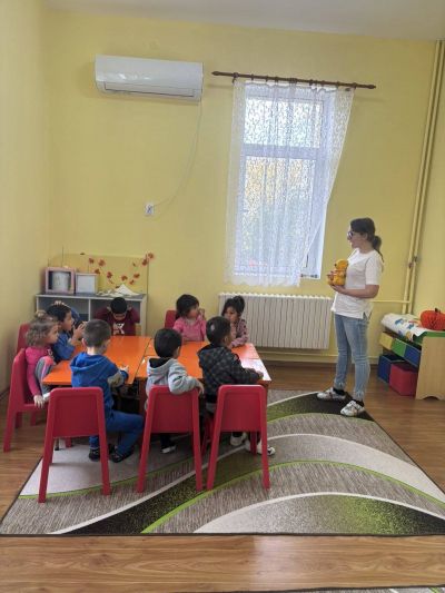Тема: “Мечето споделя мед“???? - ДГ Незабравка - Мизия