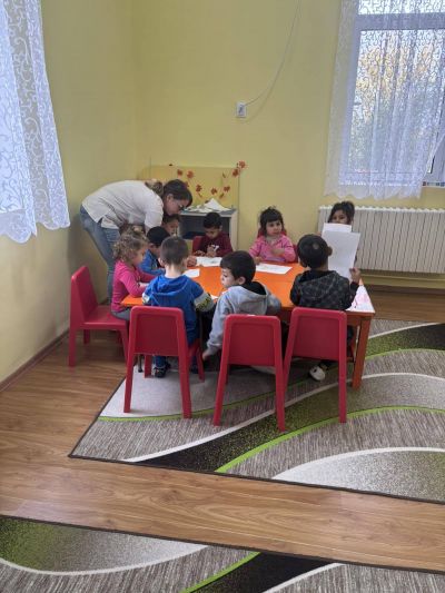Тема: “Мечето споделя мед“???? - ДГ Незабравка - Мизия