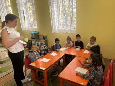 Tема: “Веселите чадъри“ - ДГ Незабравка - Мизия