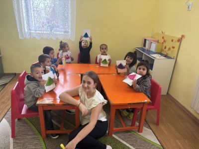 Tема: “Веселите чадъри“ - ДГ Незабравка - Мизия