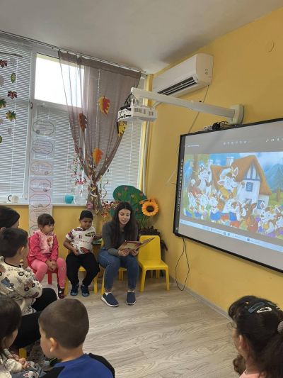  Приказка: „Вълкът и седемте козлета“ - ДГ Незабравка - Мизия