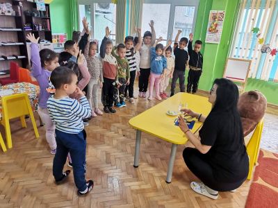 Тема: "Весела плодова салата" - ДГ Незабравка - Мизия