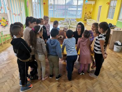 Тема: "Весела плодова салата" - ДГ Незабравка - Мизия