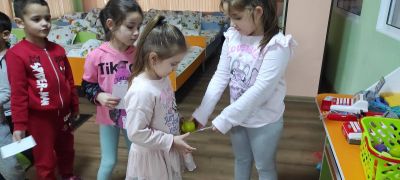Тема: "Банкнотите днес" - ДГ Незабравка - Мизия