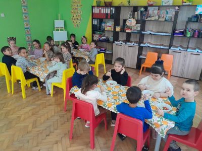 Тема: "Плодовете и зеленчуците - полезни храни"  - ДГ Незабравка - Мизия