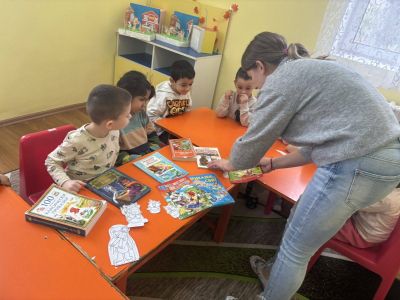 Тема: куклен театър „Да бъдем добри“ - ДГ Незабравка - Мизия