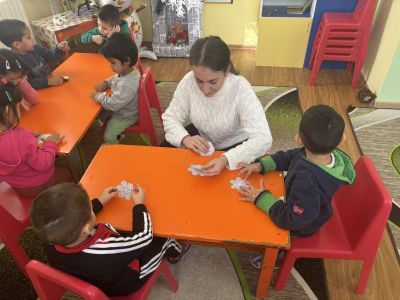 Тема: “Снежинка за приятел“ - ДГ Незабравка - Мизия