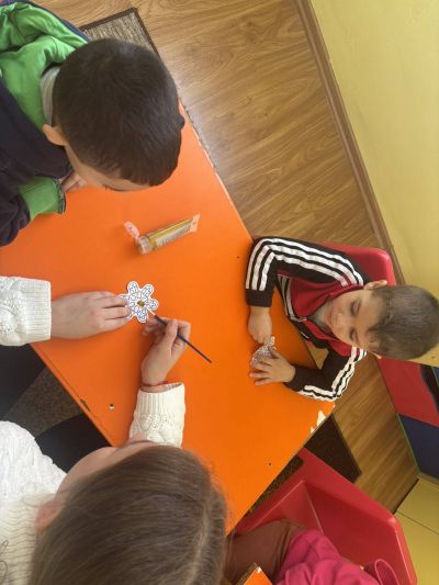 Тема: “Снежинка за приятел“ - ДГ Незабравка - Мизия