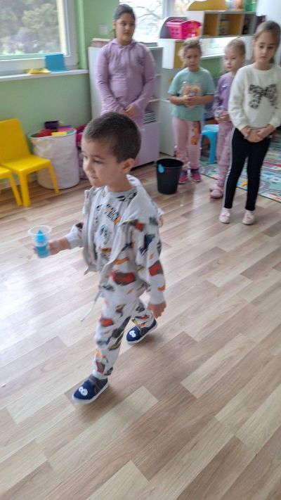 Тема: "Водата и нашето здраве.  Водичке, водичке, дай ми сила!" - ДГ Незабравка - Мизия
