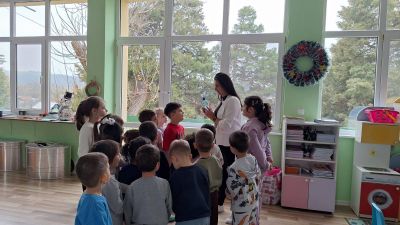 Тема: "Водата и нашето здраве.  Водичке, водичке, дай ми сила!" - ДГ Незабравка - Мизия