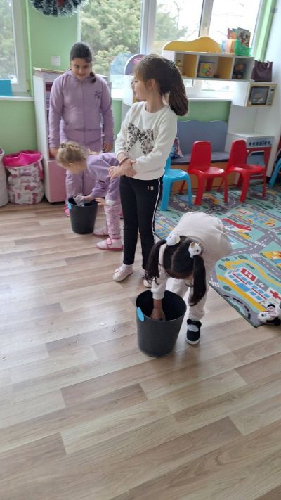Тема: "Водата и нашето здраве.  Водичке, водичке, дай ми сила!" - ДГ Незабравка - Мизия