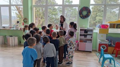 Тема: "Водата и нашето здраве.  Водичке, водичке, дай ми сила!" - ДГ Незабравка - Мизия