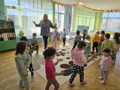 Тема: „Снежинка на път“ - ДГ Незабравка - Мизия