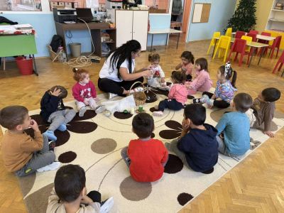 Тема: „Безопасно при коледната украса“  - ДГ Незабравка - Мизия