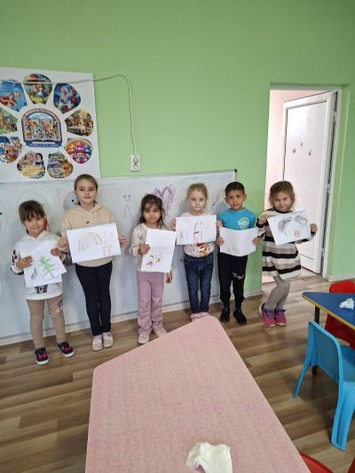 Тема: "Приятелството в рисунки" - ДГ Незабравка - Мизия