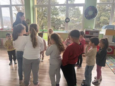 Тема: “Водата и нашето здраве: Водата в ежедневието ни” - ДГ Незабравка - Мизия