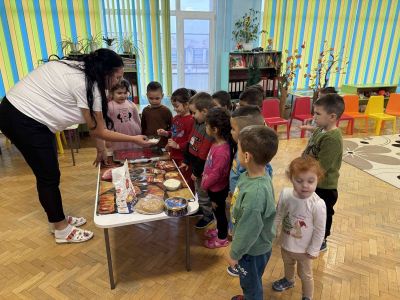 Тема: „В кухнята на Дядо Коледа" - ДГ Незабравка - Мизия