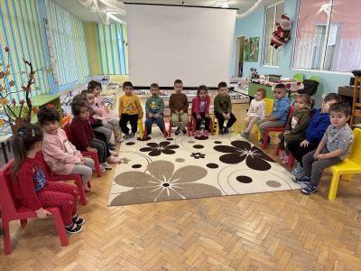 Тема: „В кухнята на Дядо Коледа" - ДГ Незабравка - Мизия