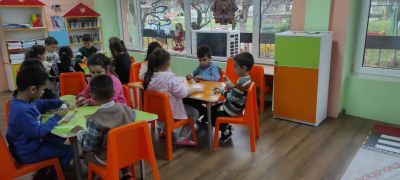 Тема: "Светофарът и неговите цветове" - ДГ Незабравка - Мизия