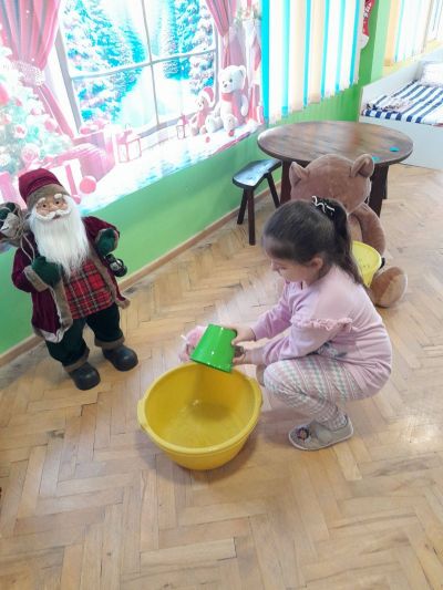 Тема: "Водата и нашето здраве" - "Водната капчица разказва" - ДГ Незабравка - Мизия