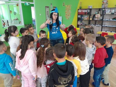  Тема: "Водата и нашето здраве" - "Водната капчица разказва" - ДГ Незабравка - Мизия
