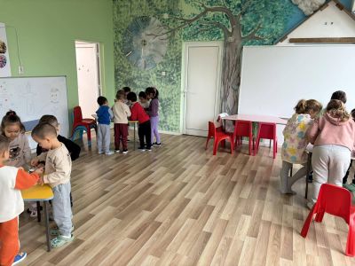 Тема: “Водата и нашето здраве: Водната капчица разказва”  - ДГ Незабравка - Мизия