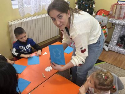 Тема: “Коледни ангели – вестителите на доброто“ - ДГ Незабравка - Мизия