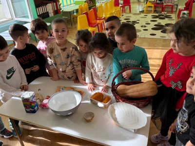 Тема: „Вълшебството на тиквата – сладката орница“ - ДГ Незабравка - Мизия