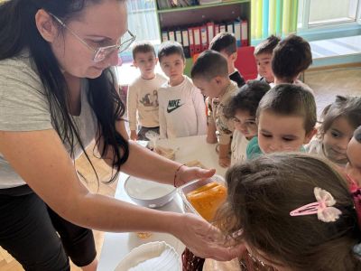 Тема: „Вълшебството на тиквата – сладката орница“ - ДГ Незабравка - Мизия