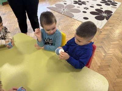 Тема: „Коледни звънчета – музикална работилница“ - ДГ Незабравка - Мизия