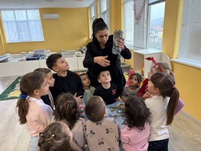 Тема: “Водата и нашето здраве: Чиста вода - здраве за всички” - ДГ Незабравка - Мизия