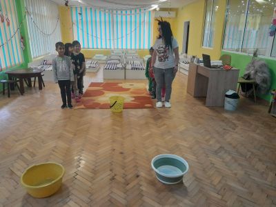 Тема: "Водата и нашето здраве" - "Чиста вода - здраве за всички"  - ДГ Незабравка - Мизия
