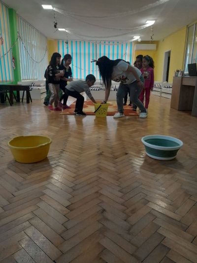 Тема: "Водата и нашето здраве" - "Чиста вода - здраве за всички"  - ДГ Незабравка - Мизия