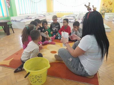 Тема: "Водата и нашето здраве" - "Чиста вода - здраве за всички"  - ДГ Незабравка - Мизия