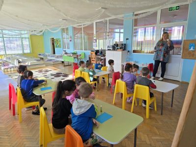 Tема: Изложба „Зимна приказка“ - ДГ Незабравка - Мизия
